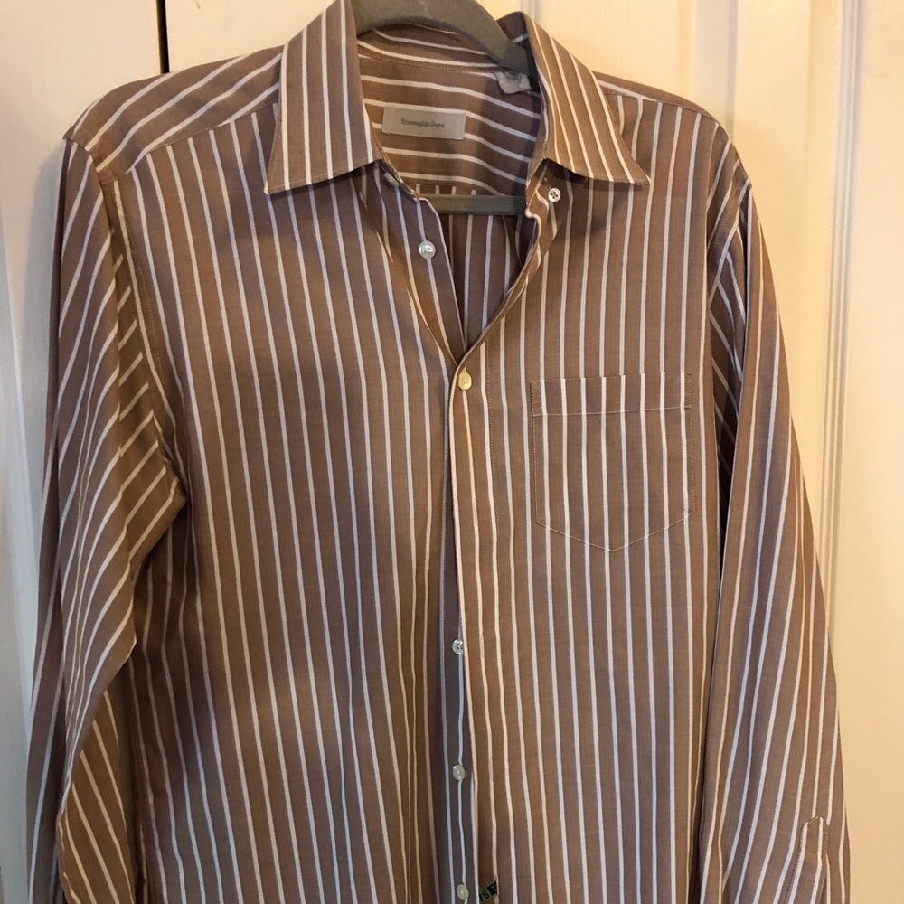 Gorgeous men’s Zegna dress shirt. Sized medium.